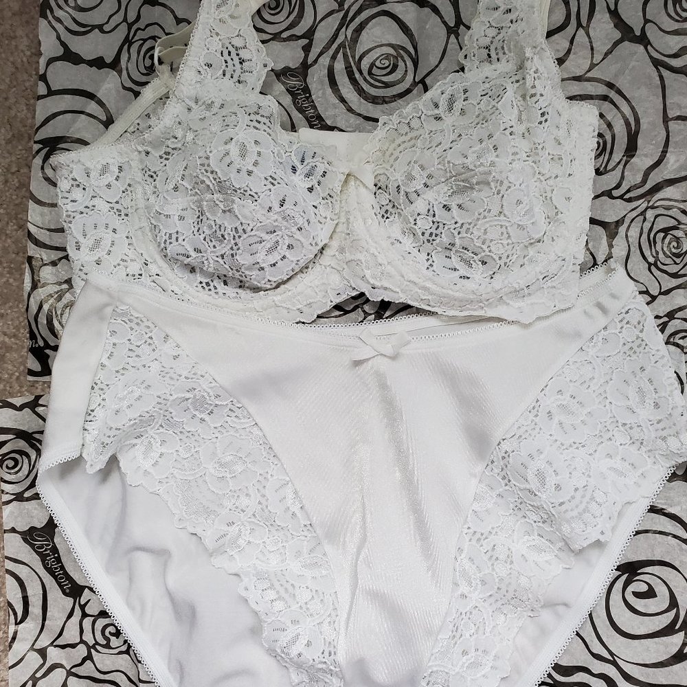 Bambagia White Lace Bra & Panty Set - Made in Italy - Like New - Bra Size 34B